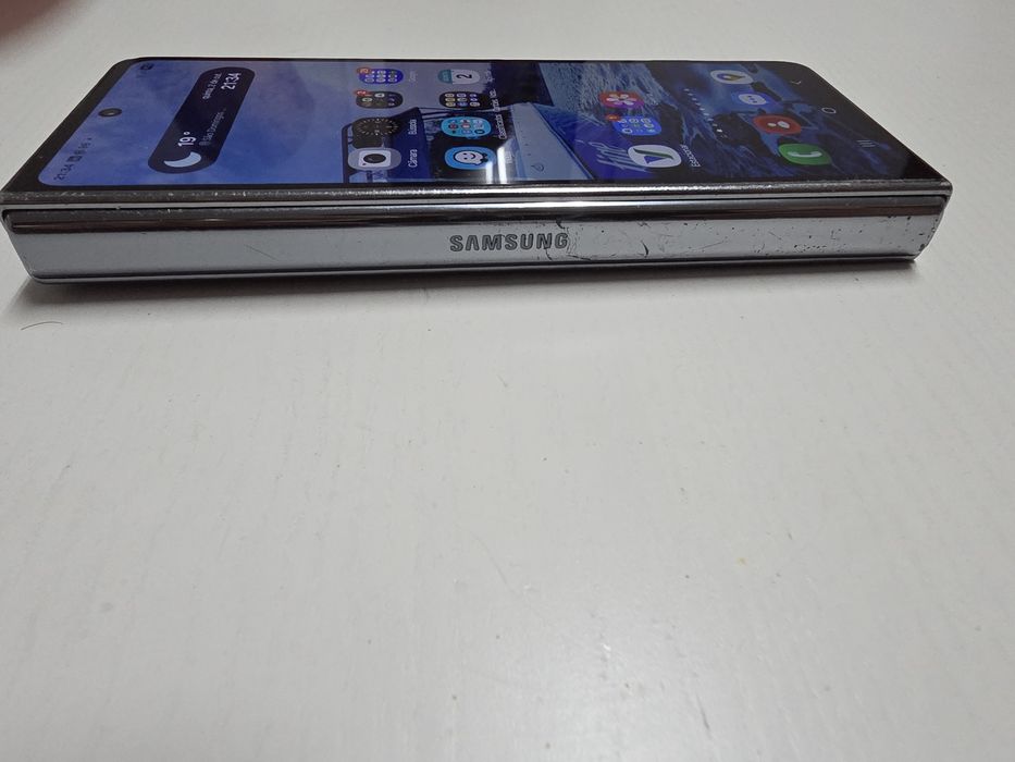 Z Fold 4 with 256 GB Memory in Good Condition64739301788673124