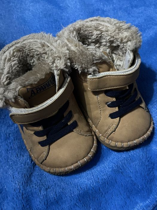 Тепленькі сапоги для хлопчика дуже зручні