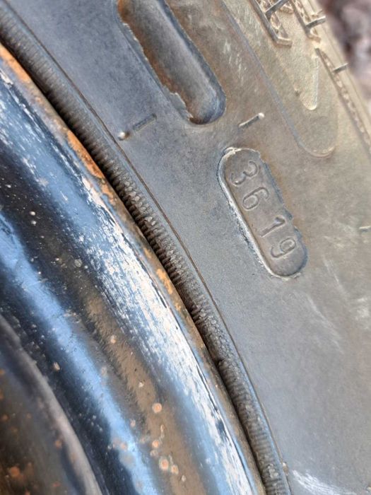 Opony zimowe, koła 185.65 r14 duży bieżnik 90%