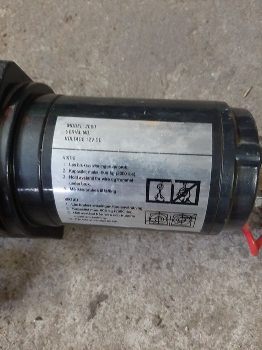 Wciągarka elektryczna 12 v - nowa - 900 kg ,