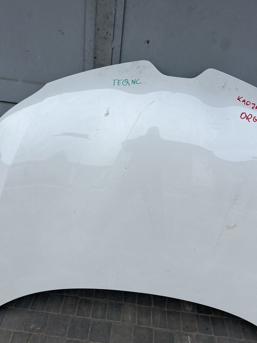 Renault kadjar капот.