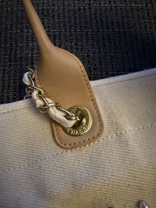 Mala Branca c/ Perolas Chanel