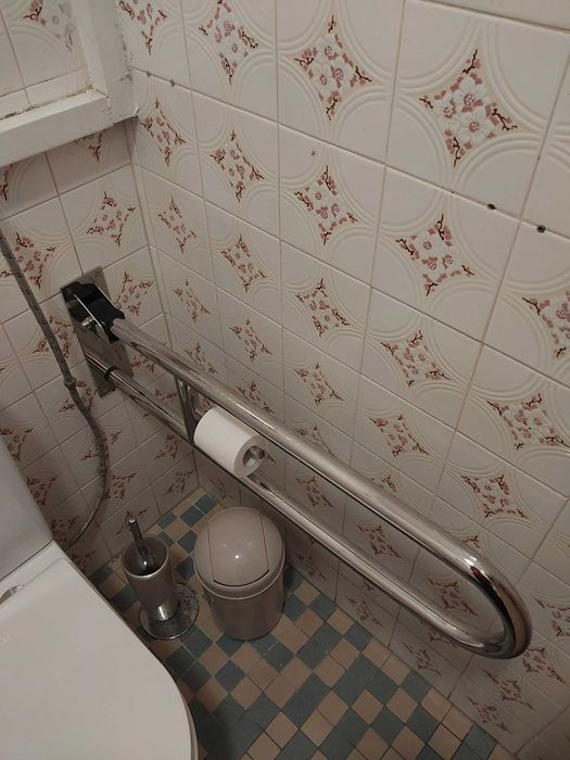 Suporte de apoio para sanita de inox dobrável de 80 cm