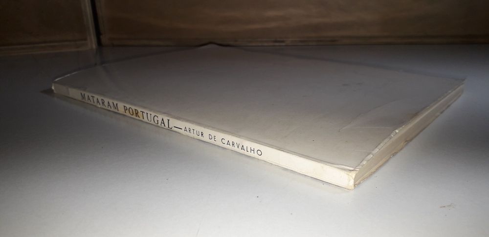 Mataram Portugal ("Poemas da Resistência") Artur de Carvalho