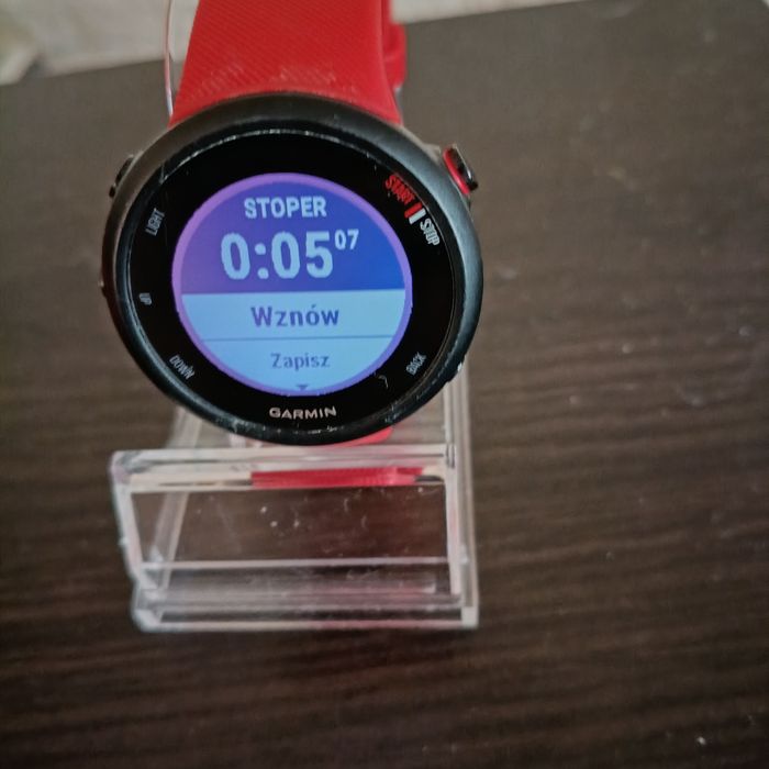 Zegarek marki Garmin  Foreunner-45 Smartwatch
