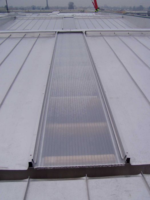 Świetlik dachowy - płyta warstwowa