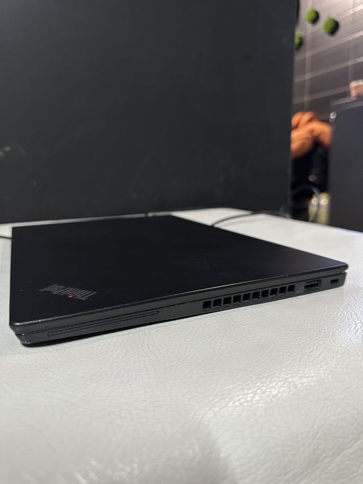 Ноутбук Lenovo ThinkPad X280 i5-8250U, 8GB DDR4, SSD 256GB, Win 11 PRO