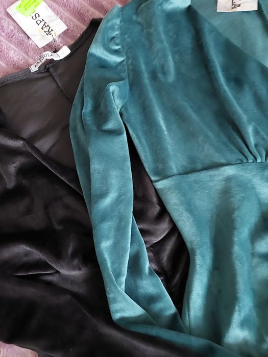 Сукня нова, якісний велюр, зелений та чорний колір