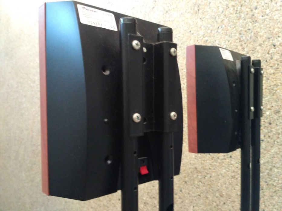 Colunas Pioneer Central e Sorround