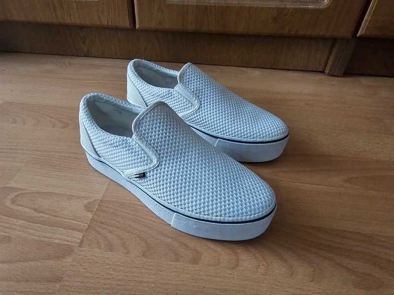 Trampki wsuwane Tommy Jeans 39(25cm)