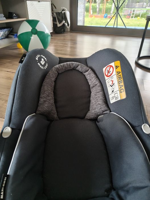 Fotelik Maxi-Cosi Pebble Pro 0+ 0-13kg + wkładki
