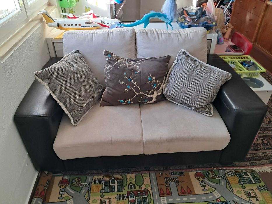 Sofa dois lugares