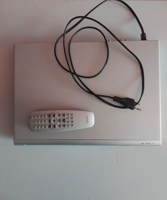 DVD-проигрыватель Phillips DVP3011K/51