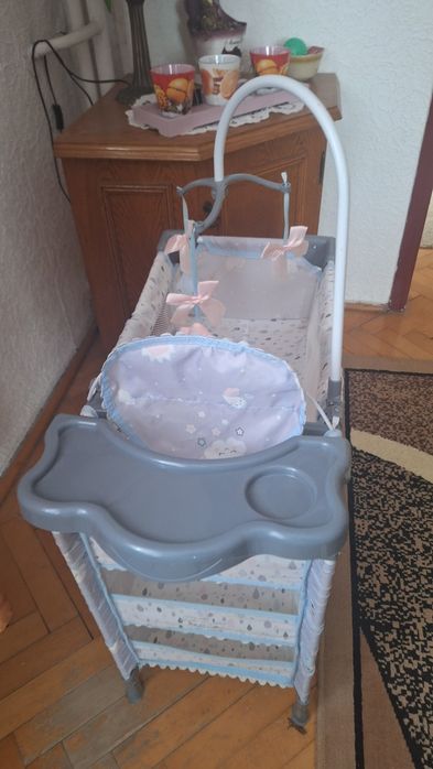 Łóżeczko dla lalek