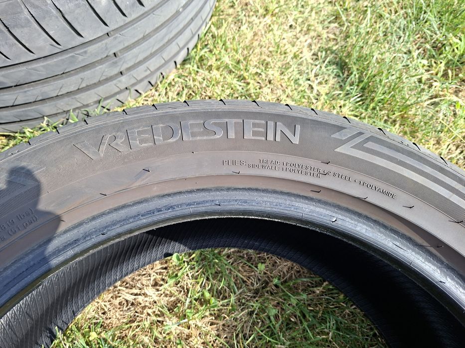 Sprzedam 4 opony Vredestein 235/50 R18