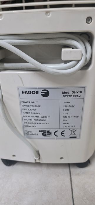 Desumidificador  FAGOR DH--10 para peças ou reparacao.