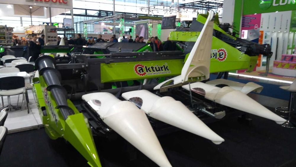 Жатка кукурузная Актюрк. 8-ми рядная. Жатка для збирання кукурудзи