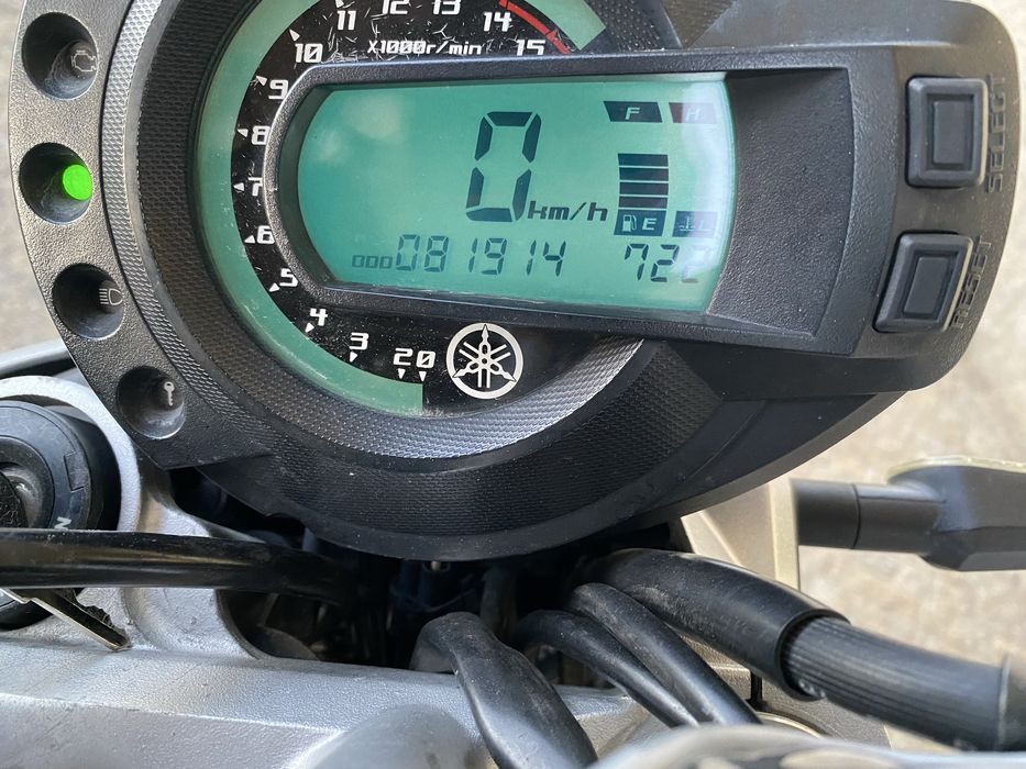YAMAHA FZ6N 600 2005 — 98CV — 81.914 KM — €2.900NEGOCIÁVEL
