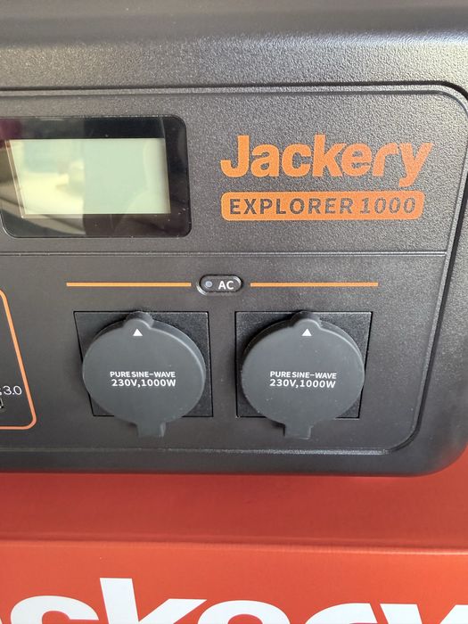 Зарядная станция Jackery Explorer 1000EU 1002Wh