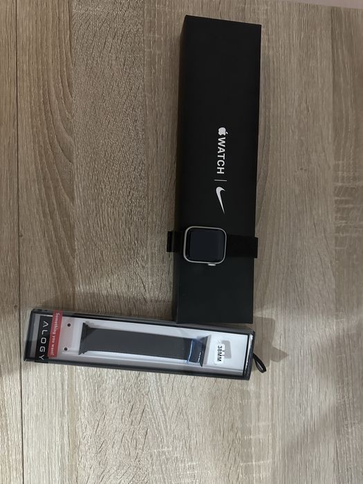 Apple watch SE- Nike edition 40mm