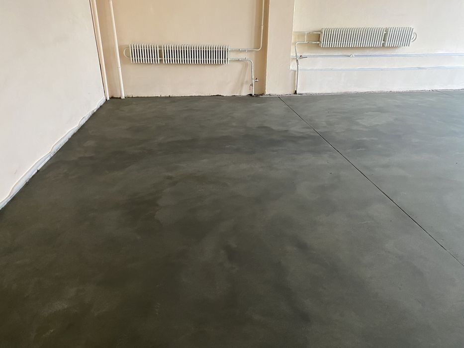 Стяжка пола полусухая