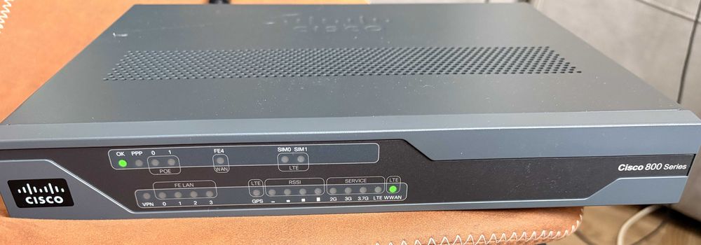 Router Cisco Secure Fe 4G LTE / Hspa+ W/ Sms/Gps (C881G-4G-GA-K9)