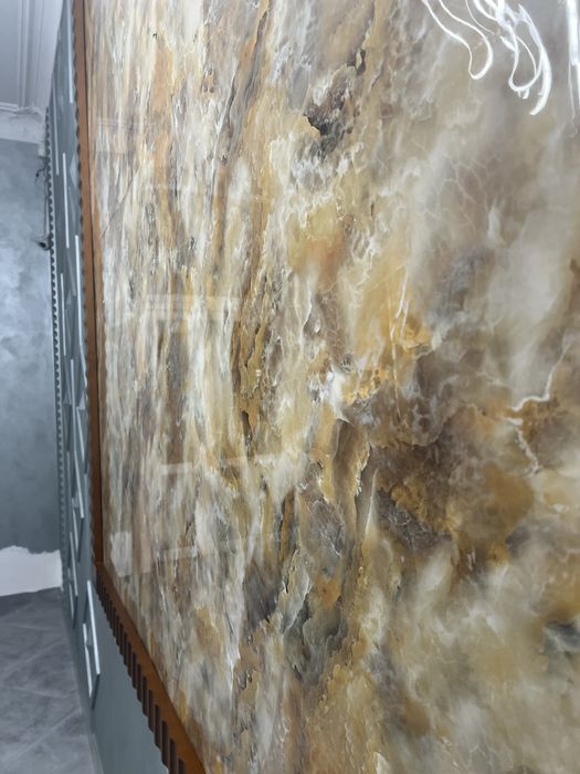 Декоративна мармурова плита на стіну