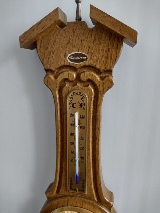 Барометр, Германия. Массив дуба.