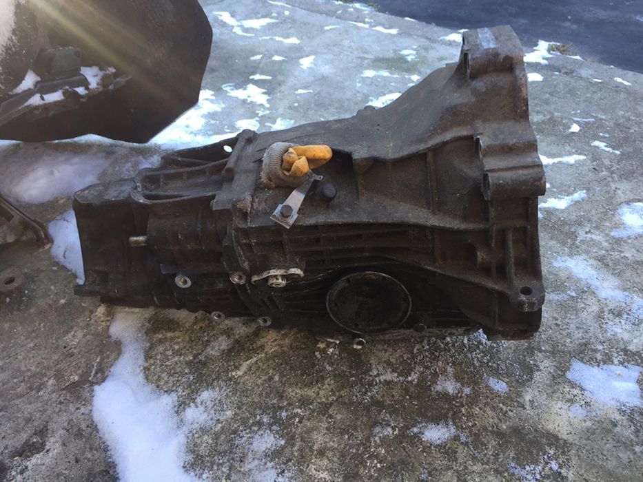 Кпп, коробка передач ауді Audi 100с3 с4 а6. Астра омега форд пасат.