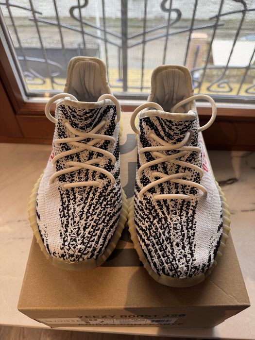 Кросівки adidas yeezy boost 350 v2 Zebra