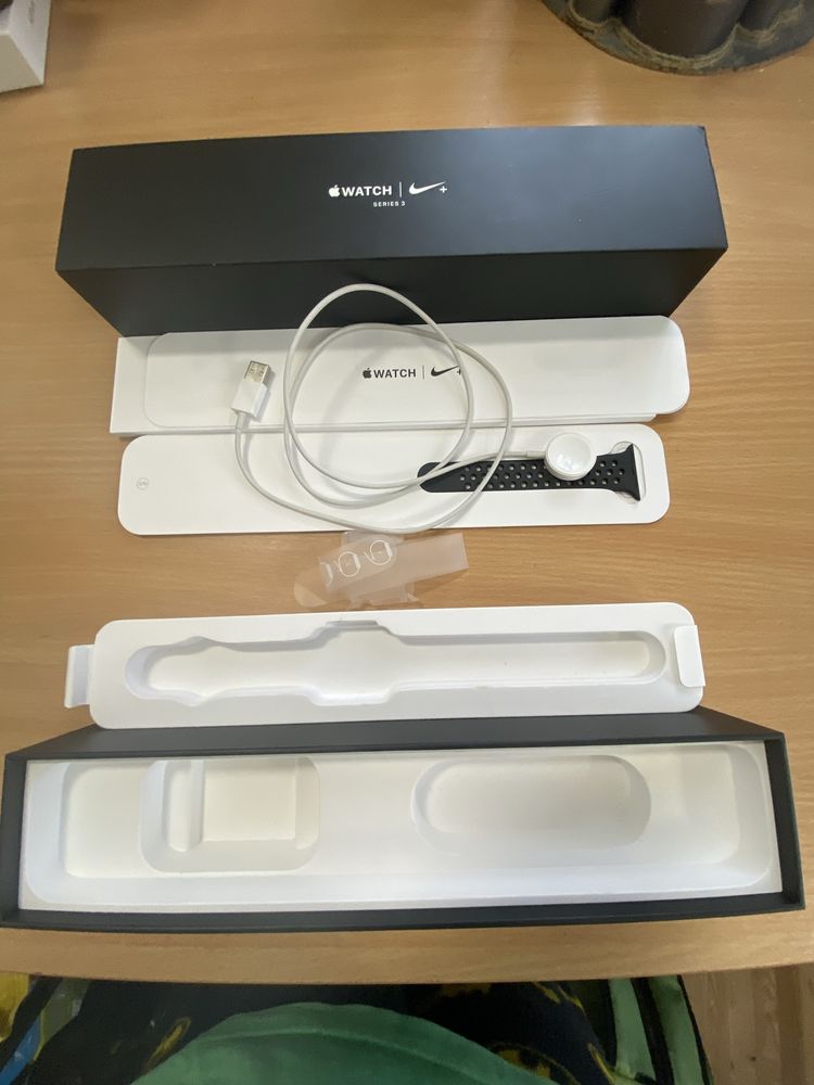 Продам Apple Watch series 3 42 mmNike+: 1 700 грн. - Смарт годинники ...