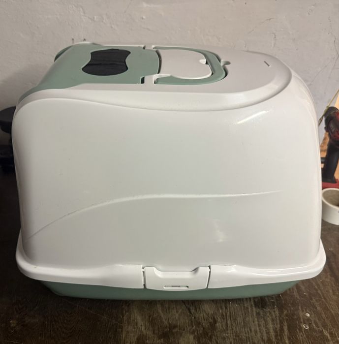 Duza kuweta dla kota dowóz