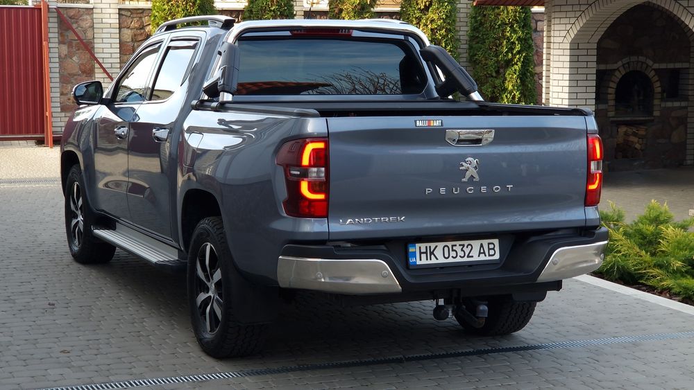 Пікап Peugeot LANDTREK 2023 рік.