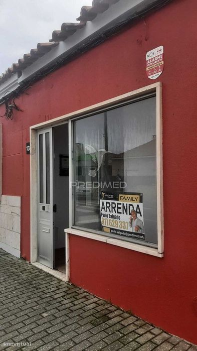 Oportunidade Única De Arrendamento – Loja Central No Faralhão
