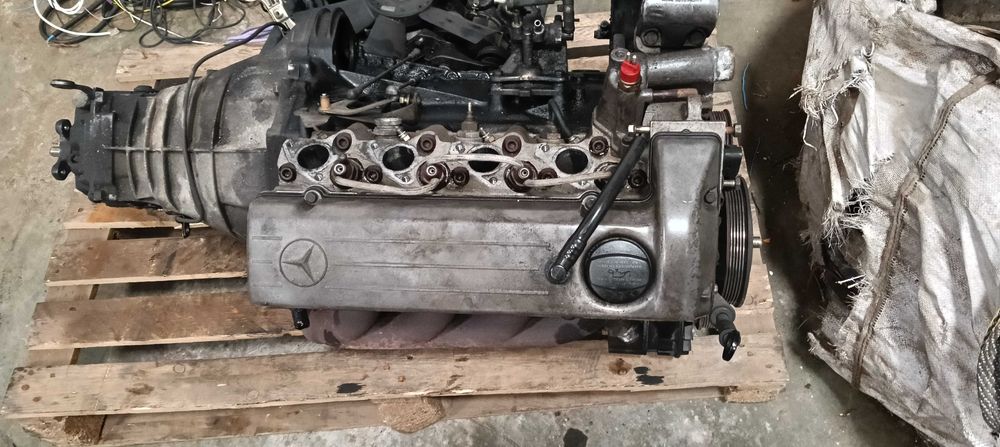 Motor de mercedes 190 para peças