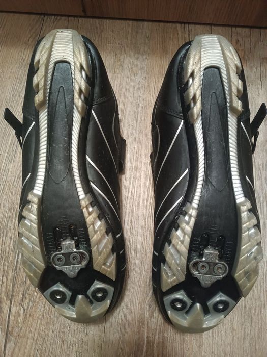 Buty rowerowe do wpięcia w pedały