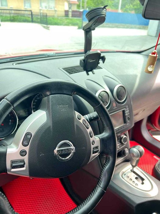 Nissan Qashqai 2.0 бензин 2013 року