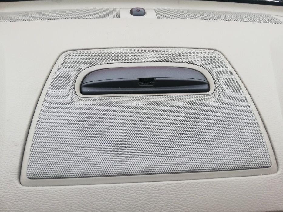 Kratka Środkowa Deski Pod Nawigacje Jasna Volvo XC90