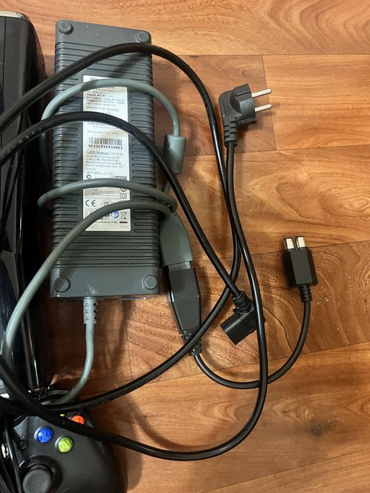 Xbox 360 2 джойстика