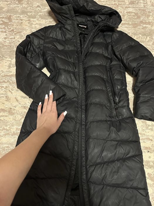 Зимовий пуховик жіночий  FREVER розмір XL