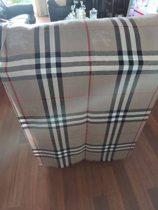 Encharpe nova da BURBERRY