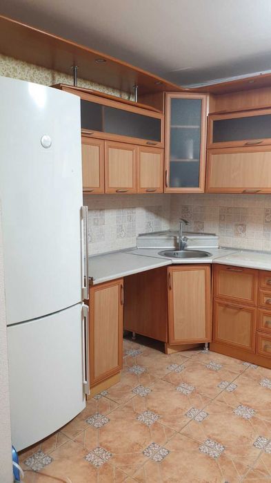 Кухонні меблі у відмінному стані