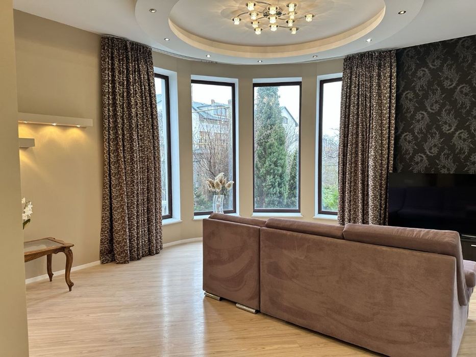 Стильный Дом на 13 ст. Большого Фонтана