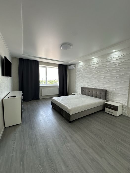 Здам квартру в ЖК Щасливий 1, центр, Дафі