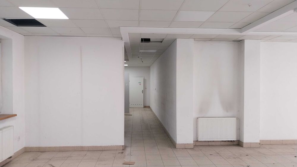 Lokal handlowo-usługowy 422m2 (możliwy podział) parter parking Bronowice