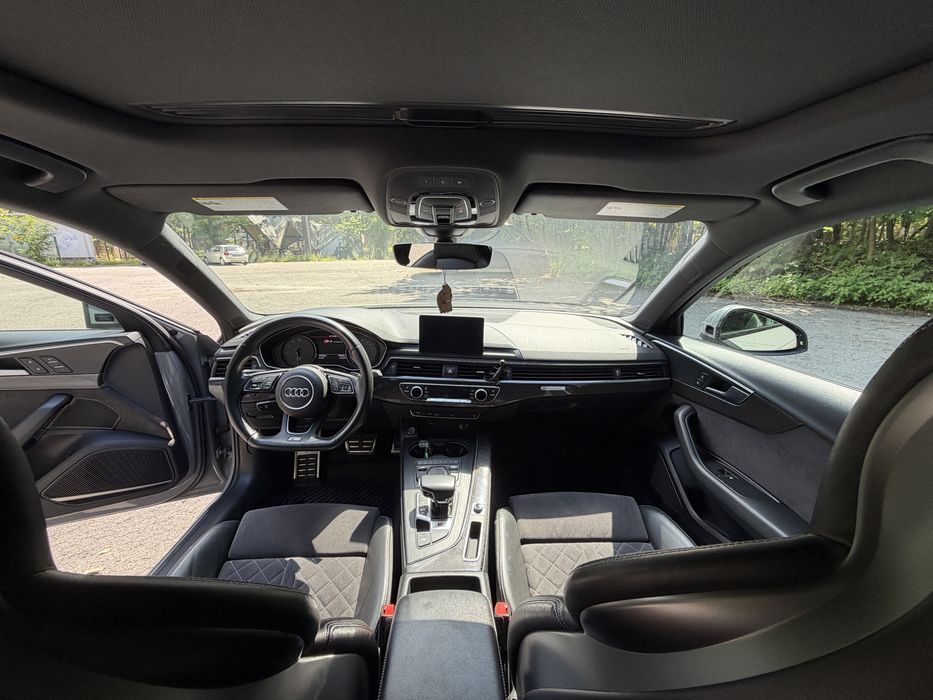 Audi S4 b9 3.0tfsi quattro