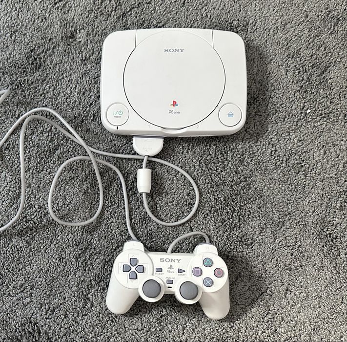 PlayStation 1 Slim (PS One)
