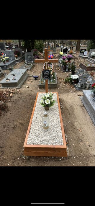 Obudowy grobu, krzyże, tabliczki, montaż