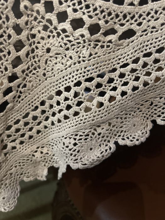 Linda toalha em linho bordado e croche