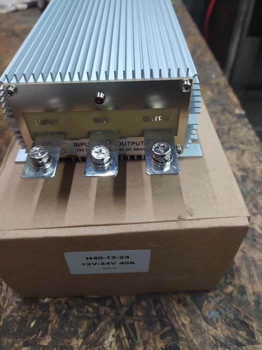 12 на 24 В, 40 А Підвищуючий DC-DC перетворювач напруги 960 Вт
